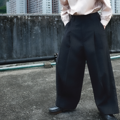 Camden  Elasticated Pleated Trousers | Black