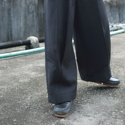 Camden  Elasticated Pleated Trousers | Black